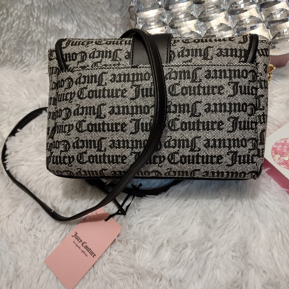 Juicy Couture 👑💎✨ Pop That Lock Flap Cross body Black/Beige NWT ✨